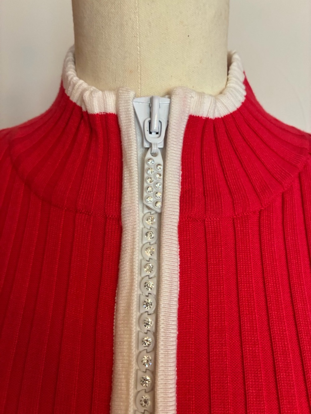 Belldini Coral Knit Cardigan Rhinestone Embellished Zipper White Trim Red Pink - Picture 7 of 10